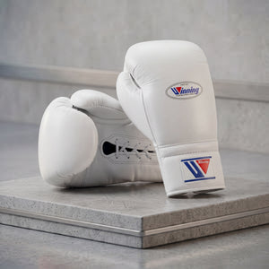 Winning White Lace-Up Boxing Gloves High Quality Fight Gloves
